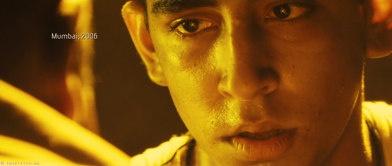 Скачать фильм Миллионер из трущоб / Slumdog Millionaire (BDRip )-2 скриншот