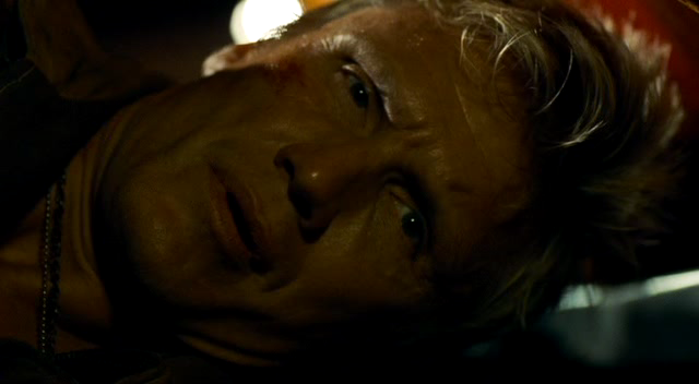Скачать фильм Опасная гастроль / Command Performance (2009) DVDRip-4 скриншот