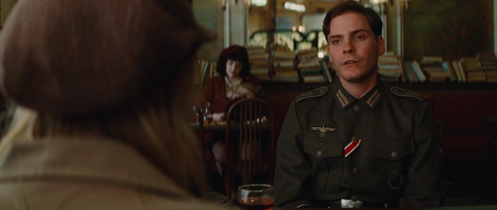 Скачать фильм Бесславные ублюдки(HDRip )-2 скриншот