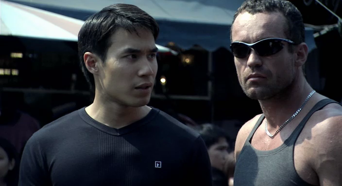 Скачать фильм Бангкокский адреналин / Bangkok Adrenaline (DVDRip)-4 скриншот